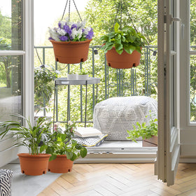 Svxtoby durable plastic construction withstands weather for outdoor use.