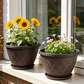 Svxtoby indoor-outdoor planter kit for windowsills, balconies, and desks.
