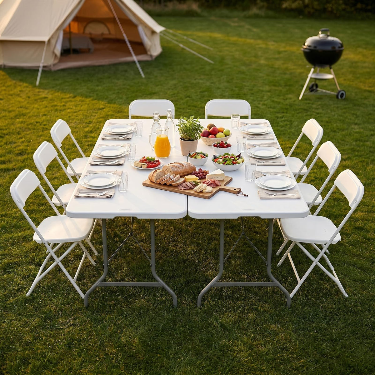 Sweetcrispy portable table ideal for beach days and family camping trips.