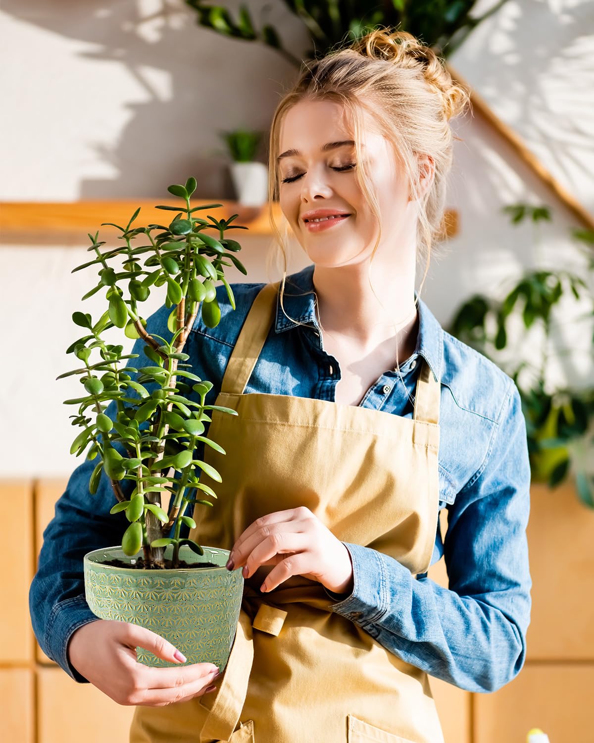 Swicken sage-green planter with silicone plug and tray for leak-free indoor use