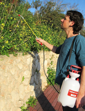 TABOR TOOLS lightweight sprayer for easy one-handed use
