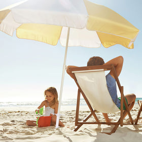 TAGVO wind-resistance base keeps your umbrella steady in breezy beach conditions.