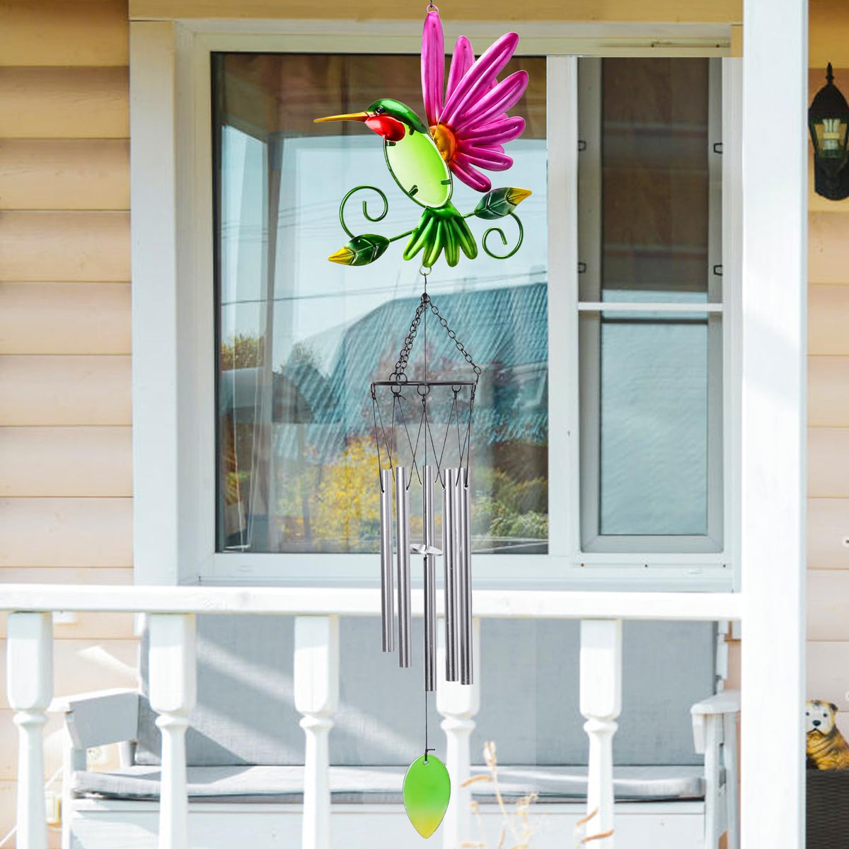 Taman hummingbird wind chime design adds lively charm to balcony or patio spaces.