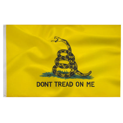 TCTOHZNG Dont Tread On Me flag 3x5 outdoor display for patriotic spaces.