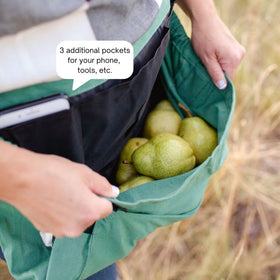 The Roo unisex design fits both women and men for versatile gardening.