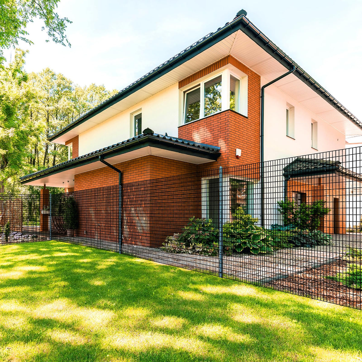 Thealyn fence with dual rustproof vinyl coating protecting against moisture