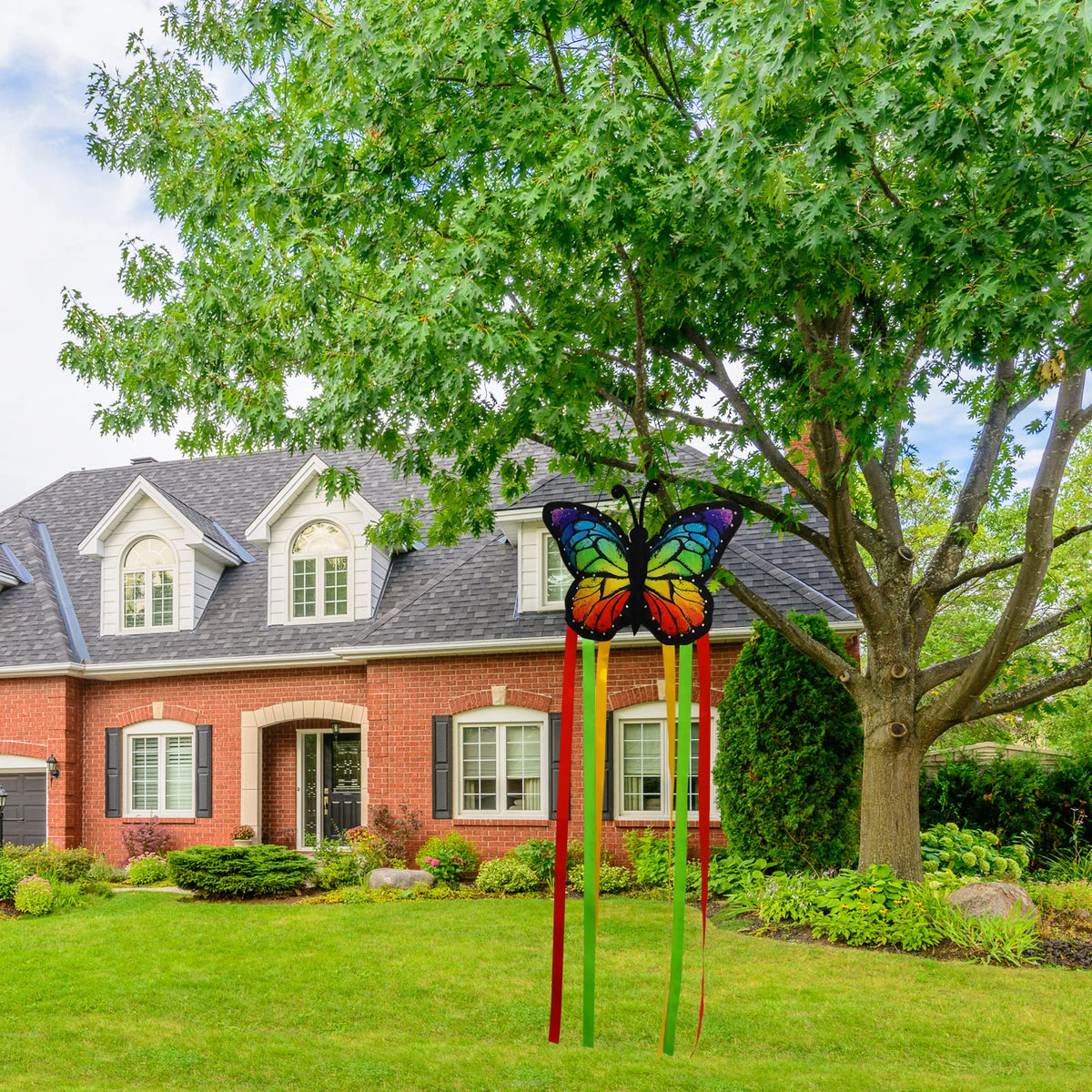THQZLH vibrant windsock makes a thoughtful outdoor gift for neighbors.