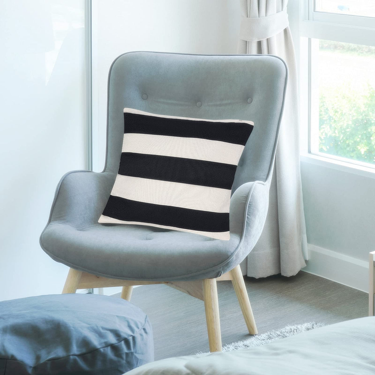 Tiggell durable decorative pillow cover suitable for lounge, porch, or balcony.