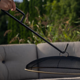 TIKI screen hook design enables lifting and resting the lid without removing the screen.