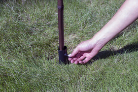 Adjustable slot design fits bamboo or metal poles up to 1.25 inches