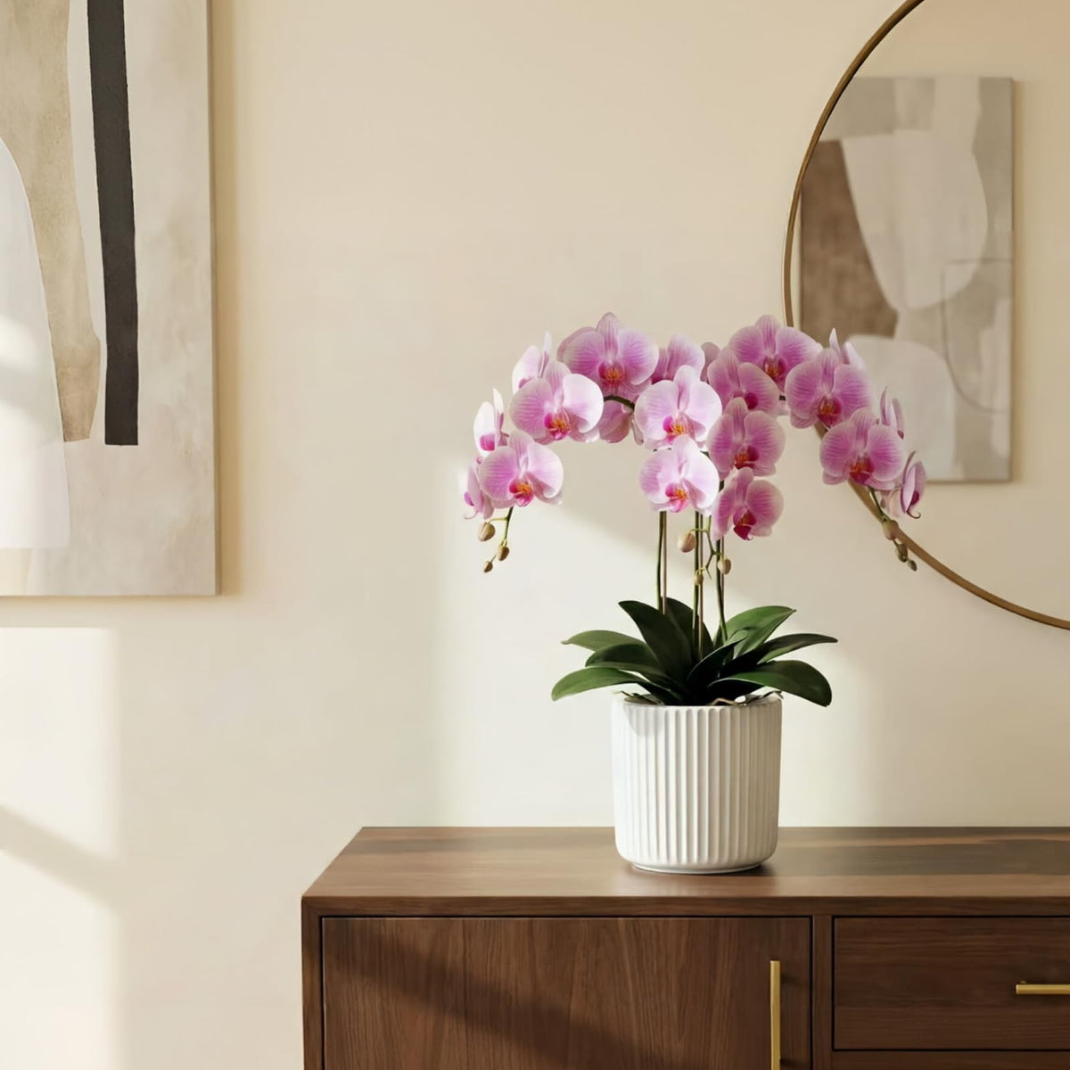 TineDew white ceramic design with integrated tray protects surfaces.