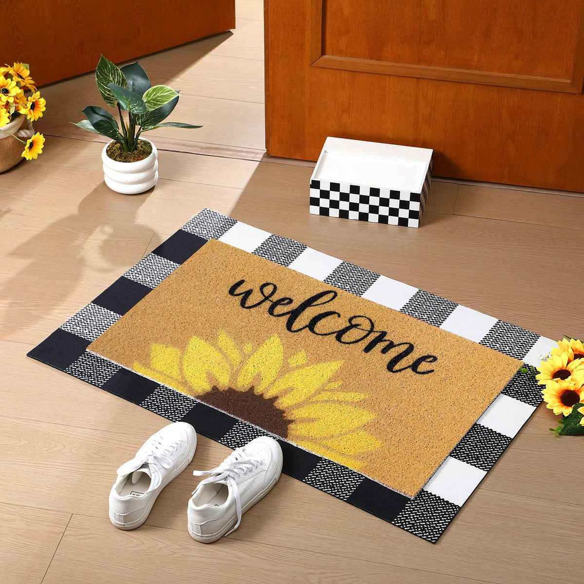 Tinideya easy-clean mat design simplifies maintenance for busy homes.