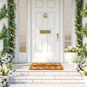 Easy to shake clean and quick to refresh entryways.