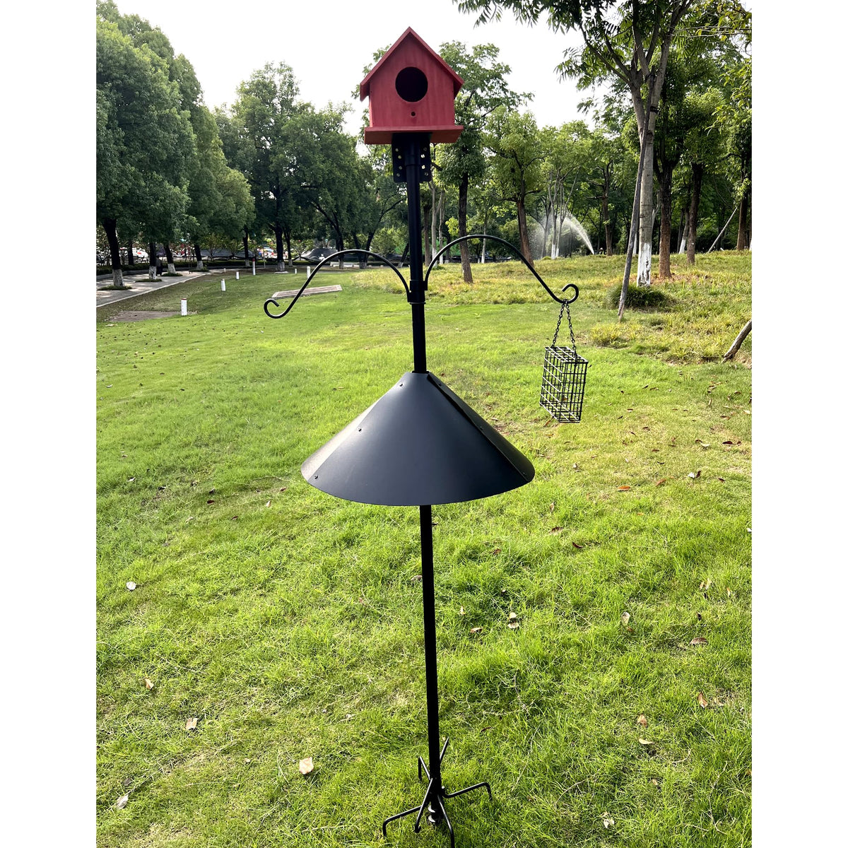 Tlsiod camera-ready platform for mounting a bird-watching camera