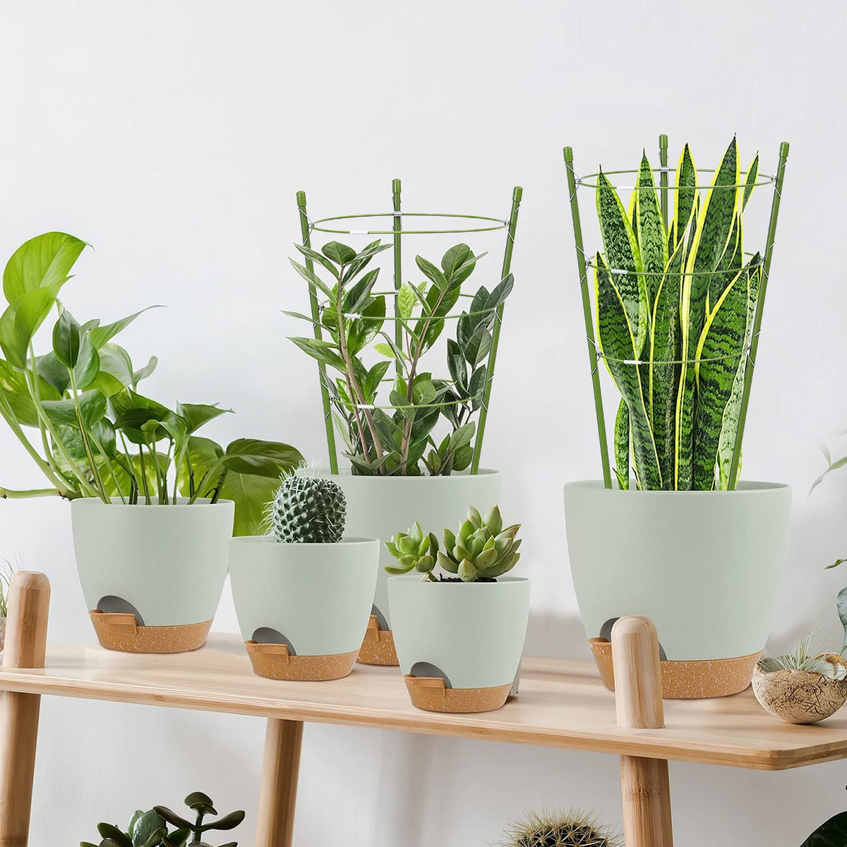 TOCCYARD stackable design saves storage space when not in use