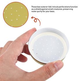 Toddmomy bee feeder lid uses durable material to resist weathering.