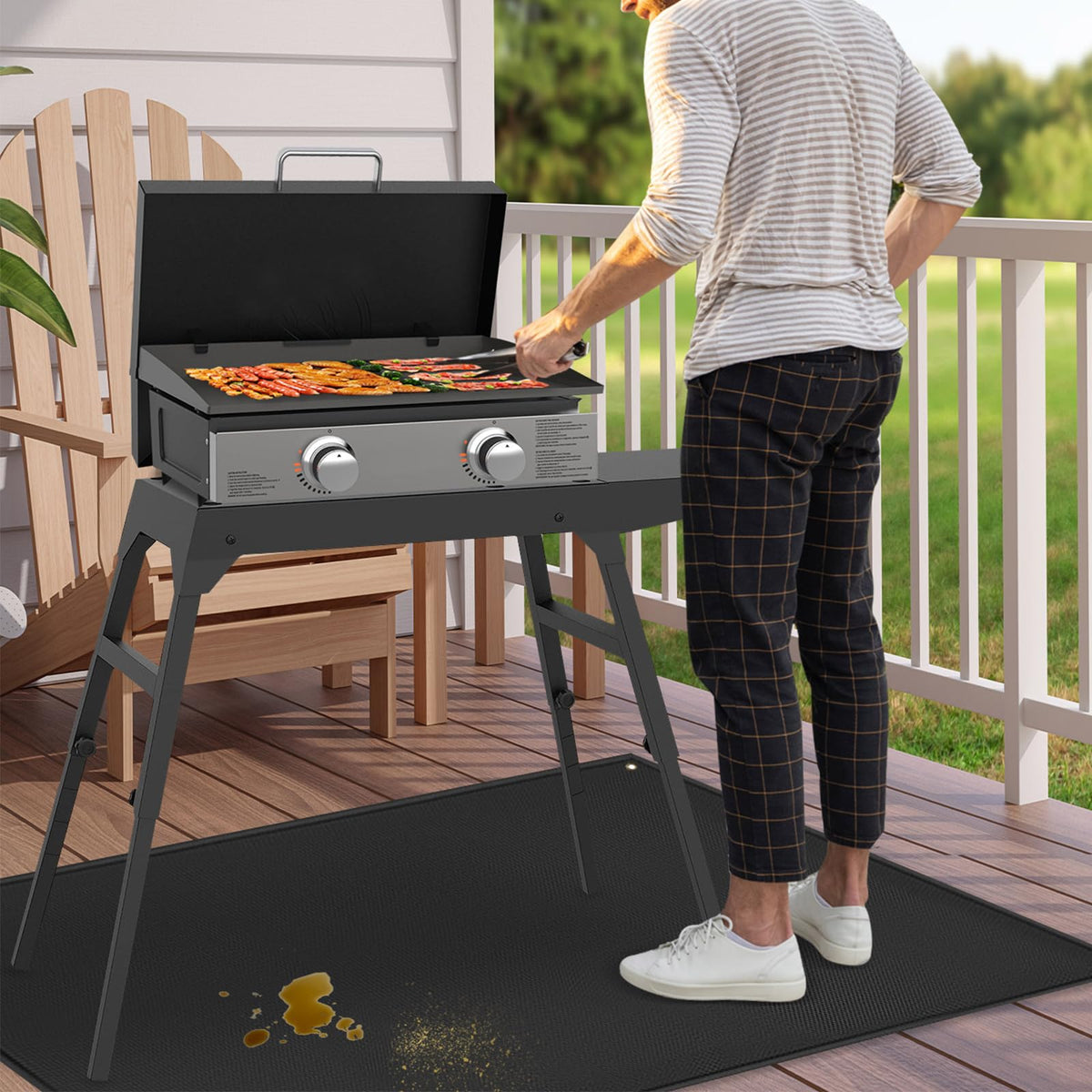 TOHONFOO fireproof mat with 2000°F resistance enhances outdoor cooking safety.