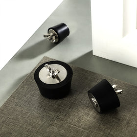 Tondiamo pool plug suitable for kitchen and bathroom sinks and small pools.