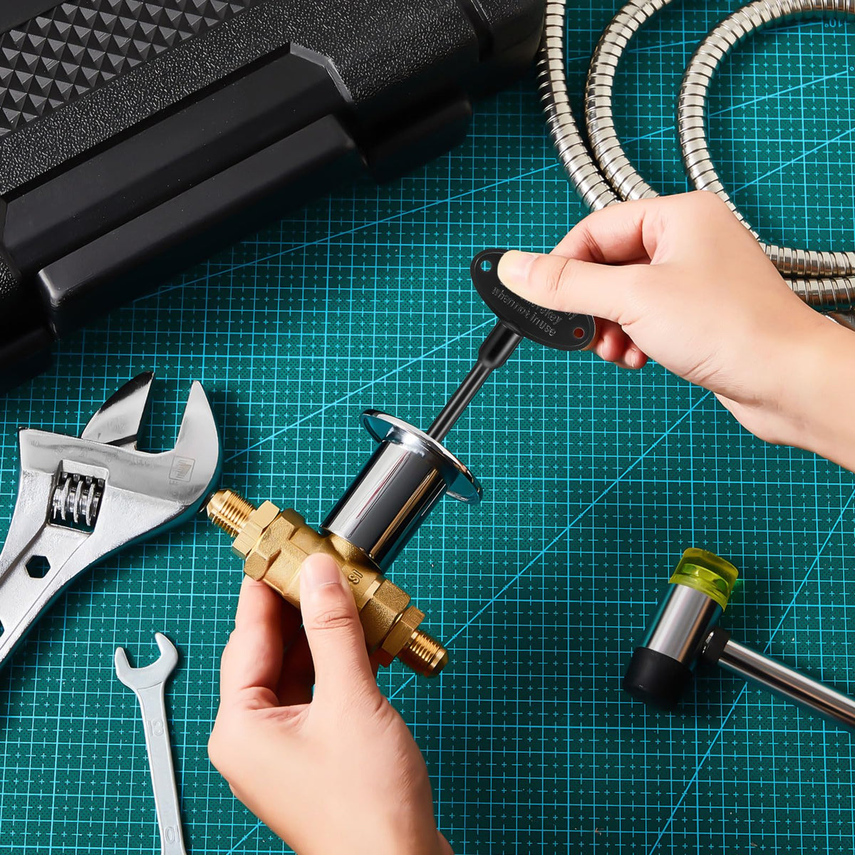 Tondiamo two-piece valve key set reduces misplacement during use