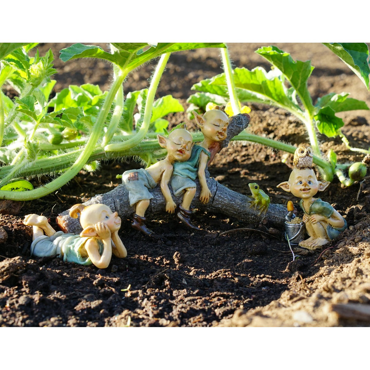 Top Collection miniature fairy thought statue in white flesh suits bright spots in terrariums and tabletops.