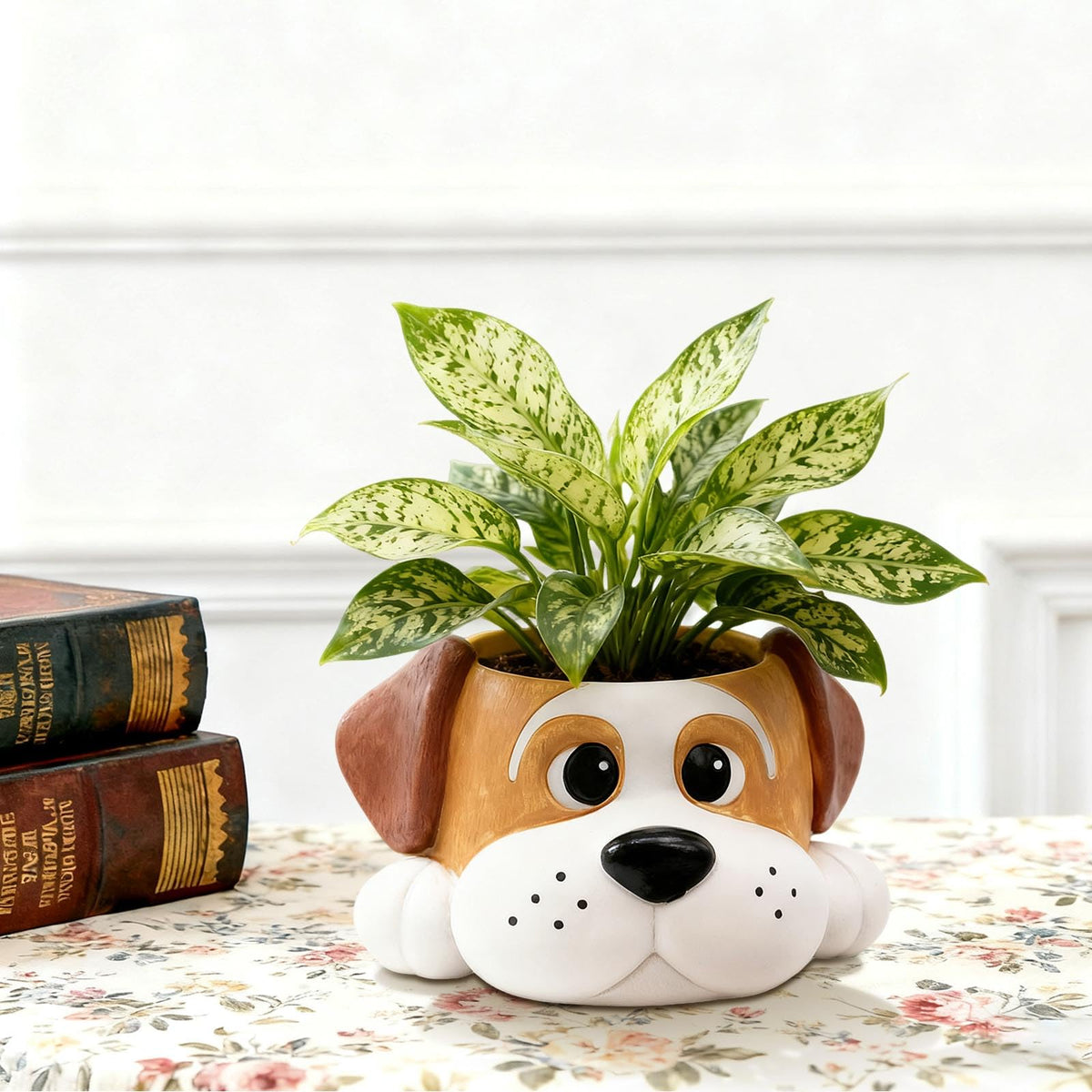 Toparad dog planter is durable, sun- and rain-resistant.