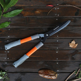 TRAMITEC easy maintenance thanks to rust-resistant blade coating.