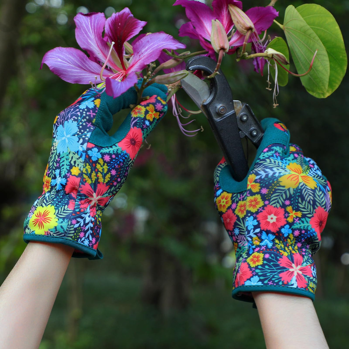 Trifabricy Garden Gloves breathable back panel keeps hands cooler