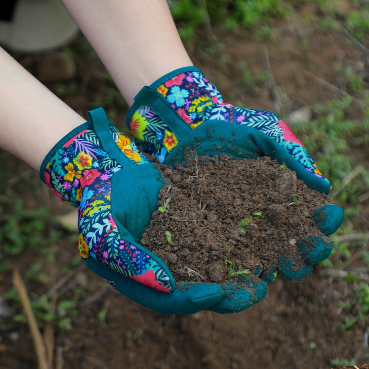 Trifabricy Garden Gloves ideal for weeding pruning and planting tasks