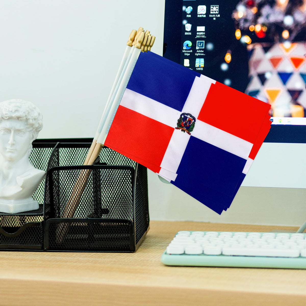 TSMD Dominican flag garden outdoor display for festive ambiance