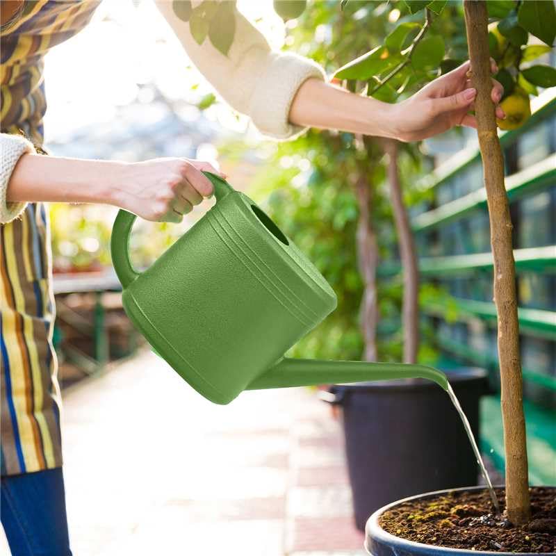 TTAOE GN Watering can features ergonomic handle for smooth pouring