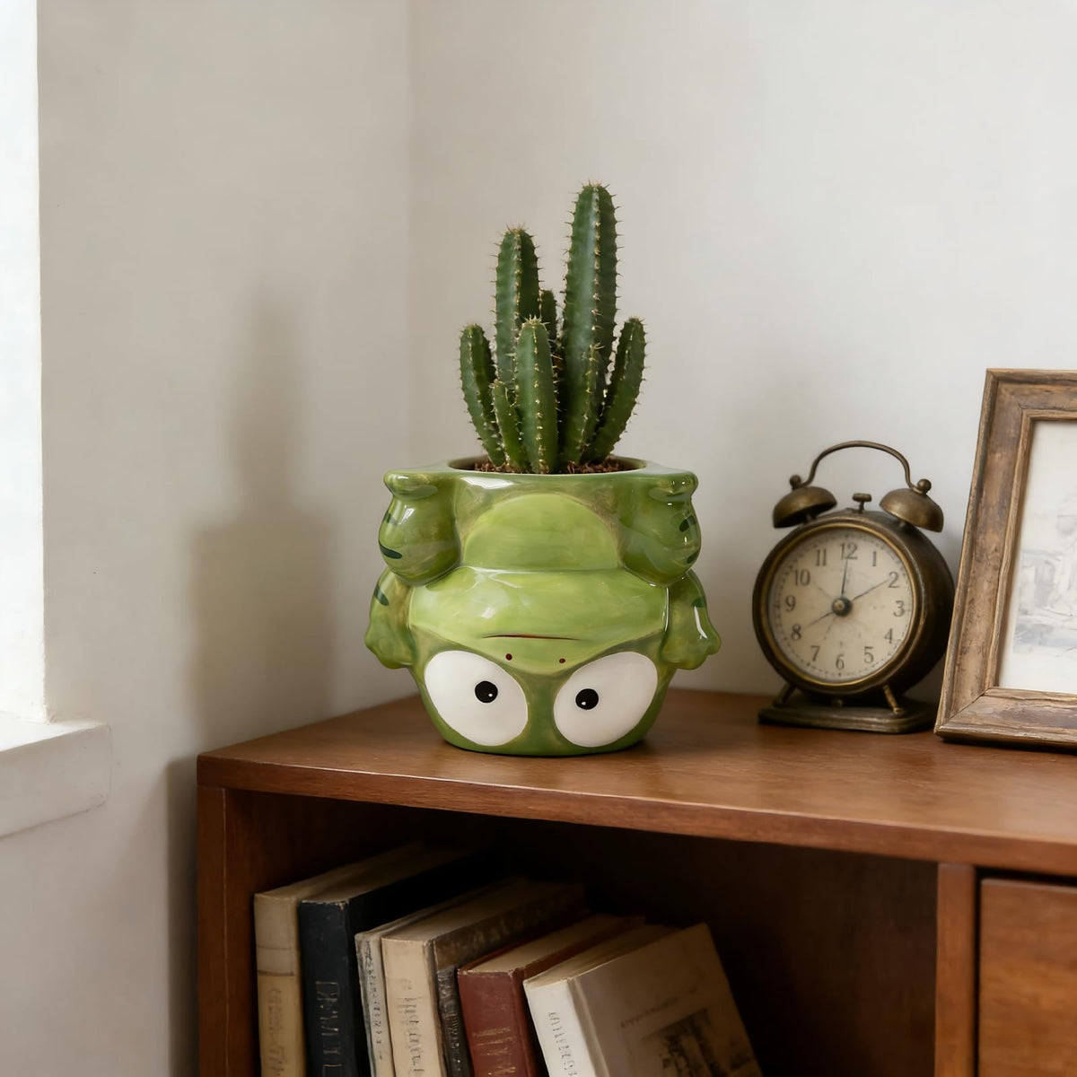 TTLOZC 4-inch succulent pot with drainage helps prevent overwatering.