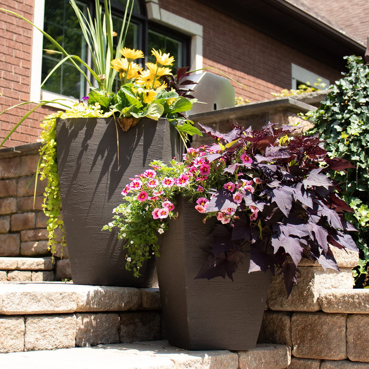 Tusco MSQT23ES 23-inch planter on patio, easy to move and arrange