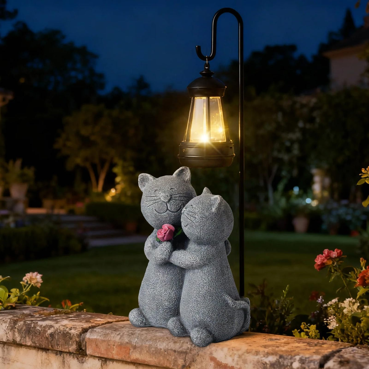 Twinbling adorable cat couple garden decor adds warmth to outdoor spaces.