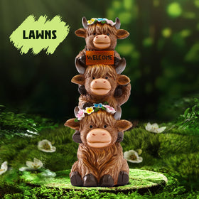 Twinbling solar garden lighted cow provides energy-efficient yard illumination
