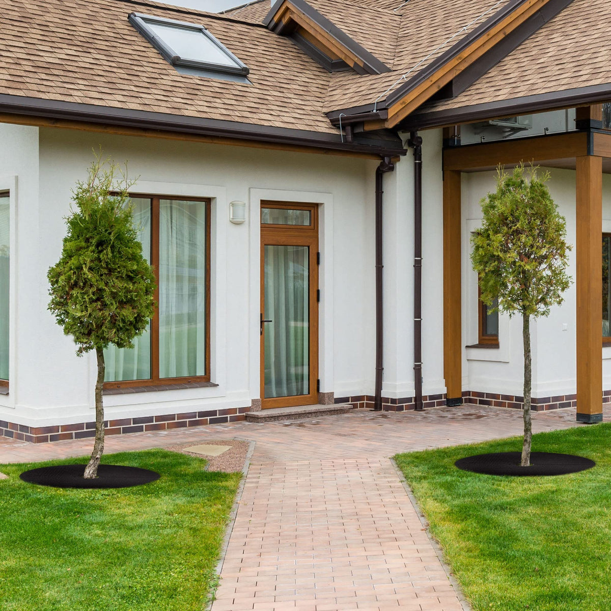 UCandy versatile rings suit gardens, nurseries, and landscaping projects.