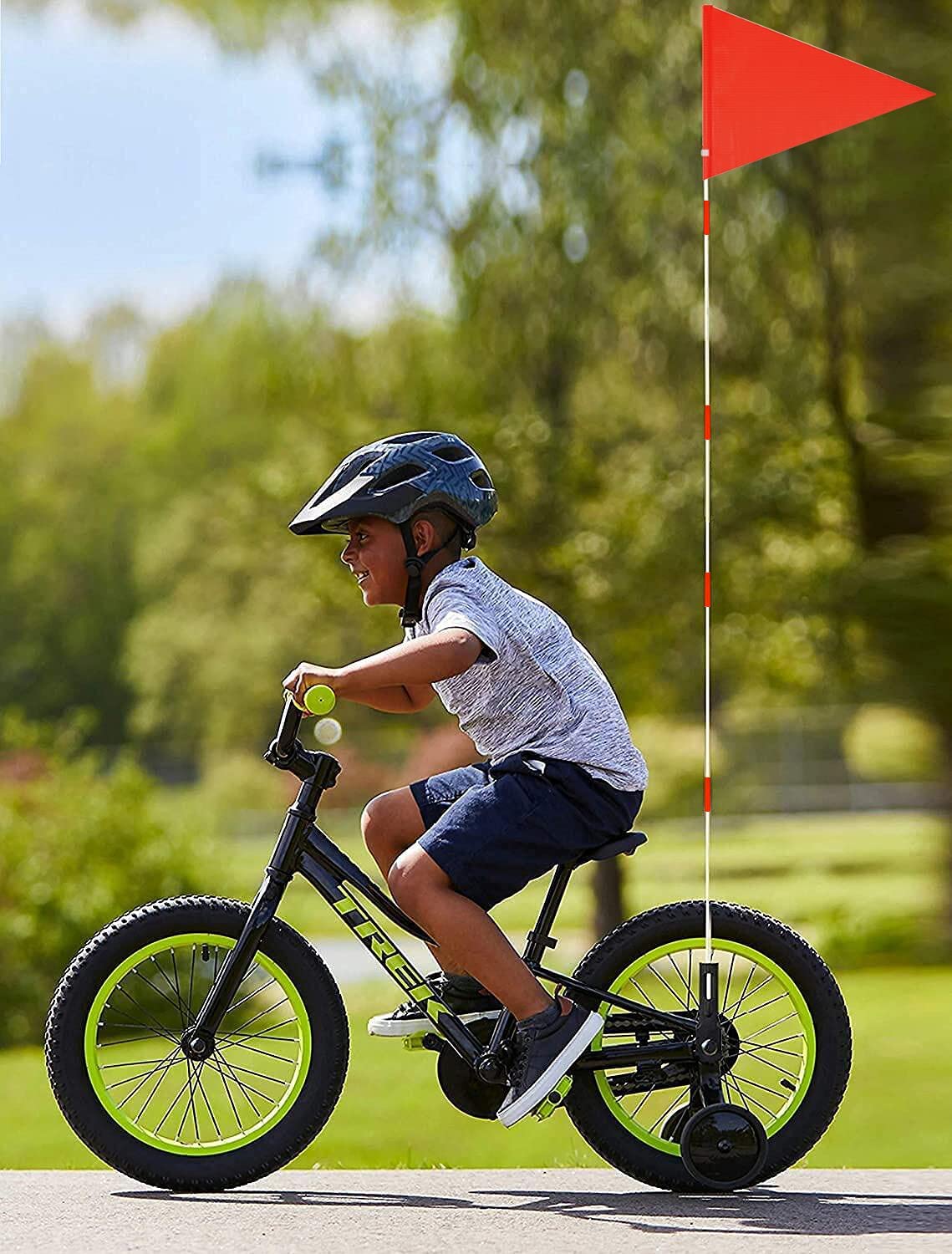Uelfbaby flag system fits bikes, trailers, and wheelchairs for versatile use.