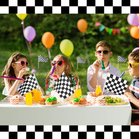 Uelfbaby car racing decorations add color to table setups