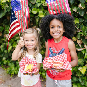 Uelfbaby kid-safe spear-top flag designed for children at events.