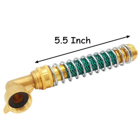 Uenede 90-degree swivel connector installed on a hose enables space-saving, easier reach.