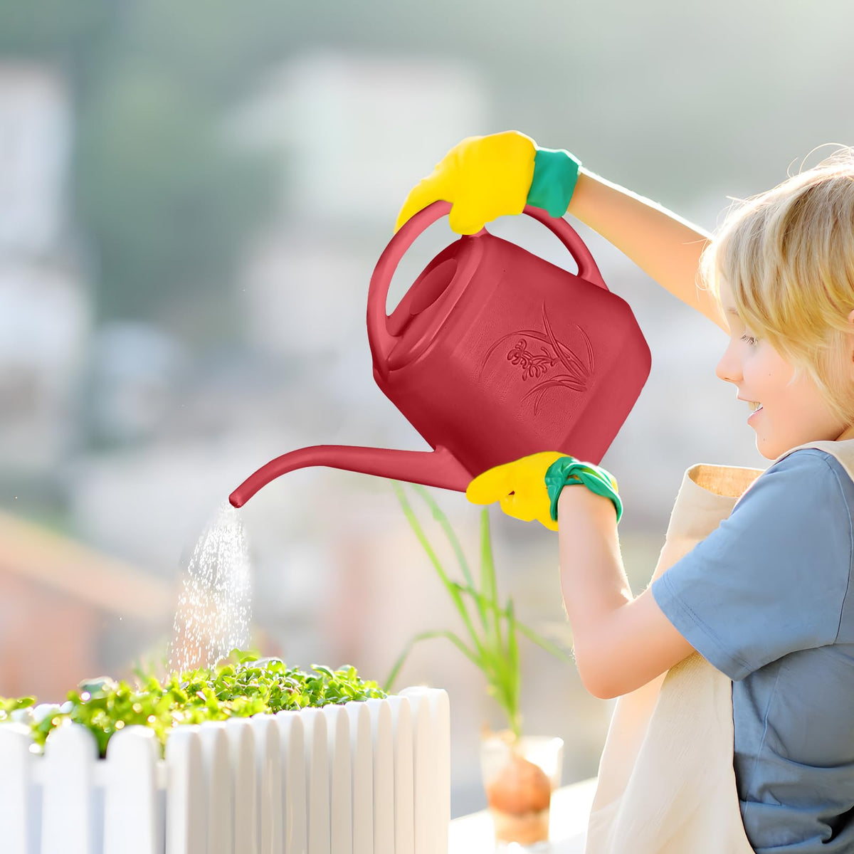 UFANME versatile watering can suitable for indoor and outdoor plants.