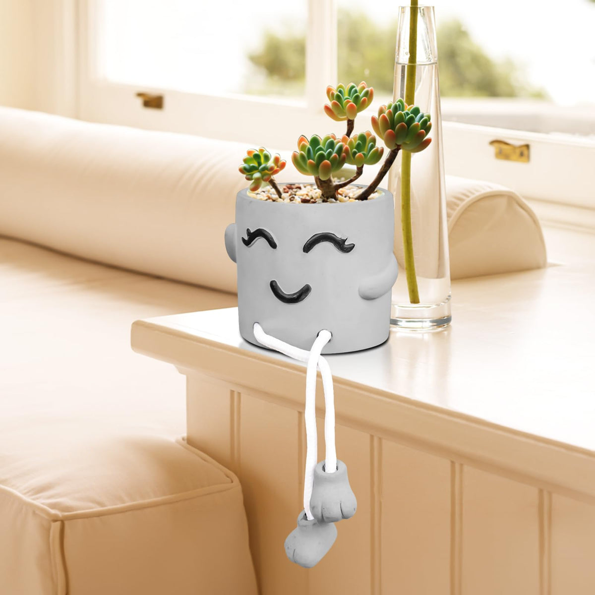 Compact pot ideal for small fake plants and succulents.