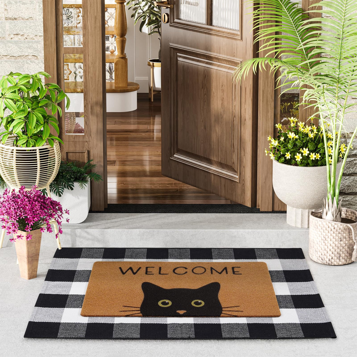 UINI cat doormat with green eyes greets guests and traps dirt
