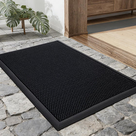 UKISS front door mat in black with 30x17.5 inches keeps dirt at bay