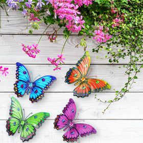 ULENDIS outdoor butterfly decor hangs easily with two back hooks