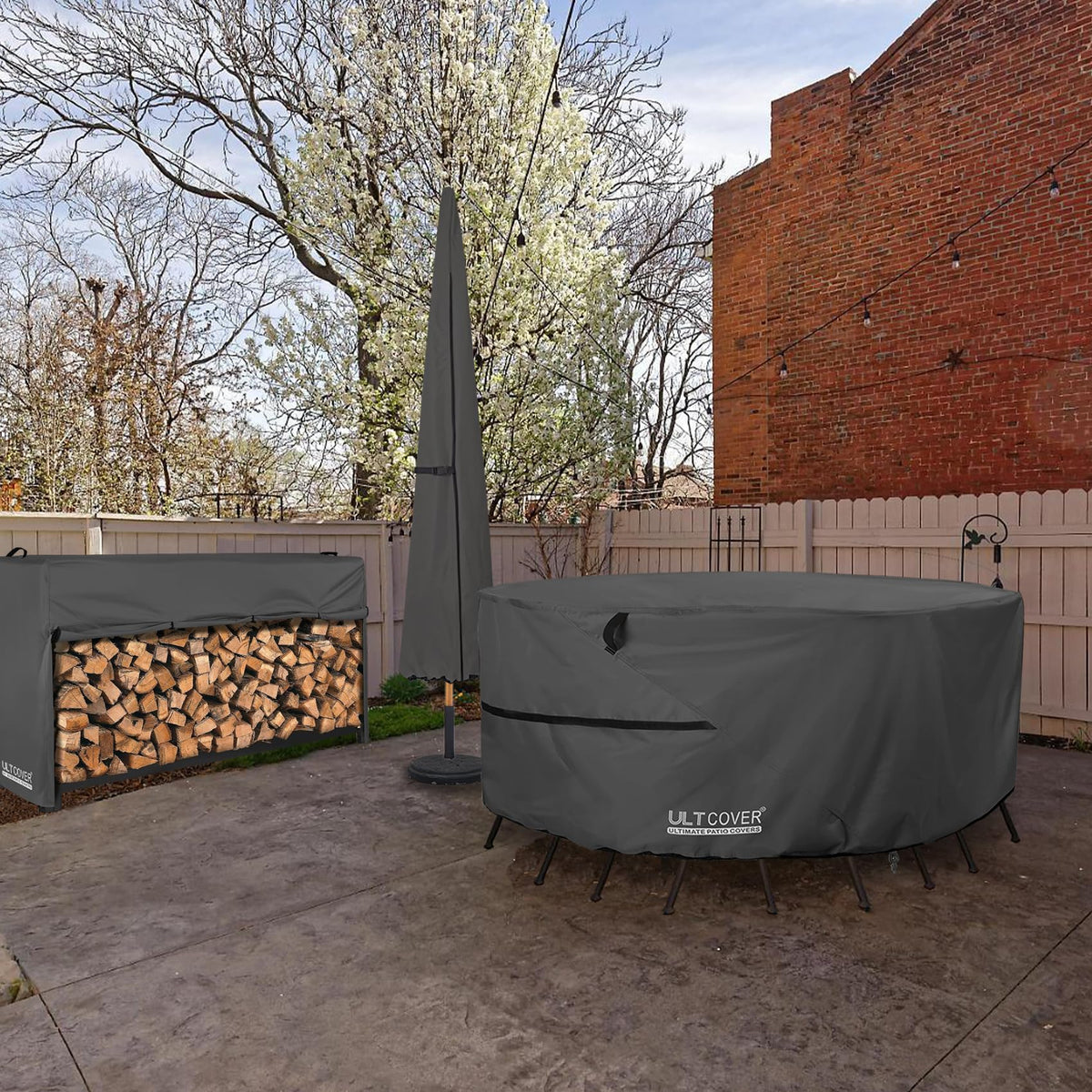 ULTCOVER easy-fit option suits most 60inch round tables and chairs.