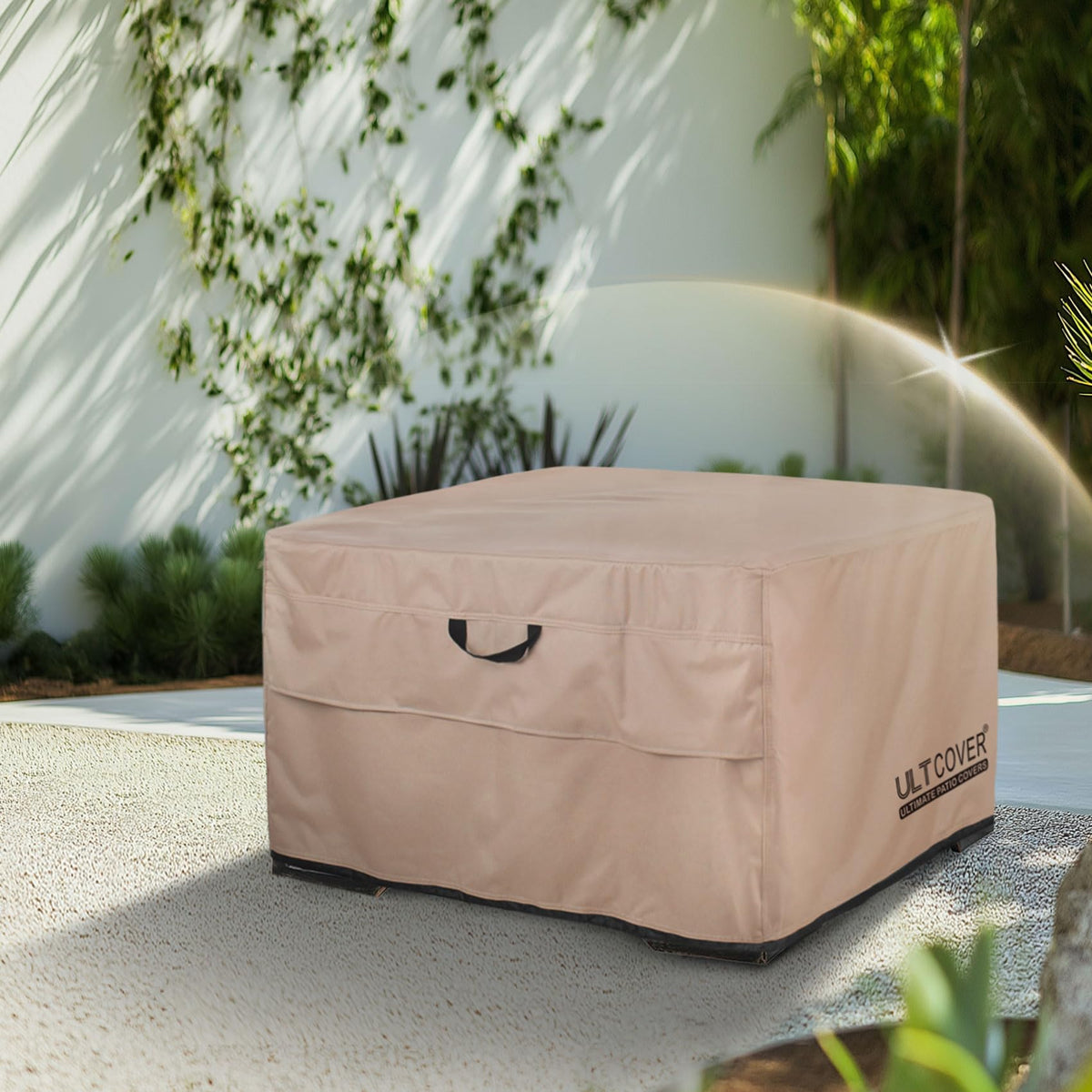 ULTCOVER two-side vents promote airflow to prevent moisture.