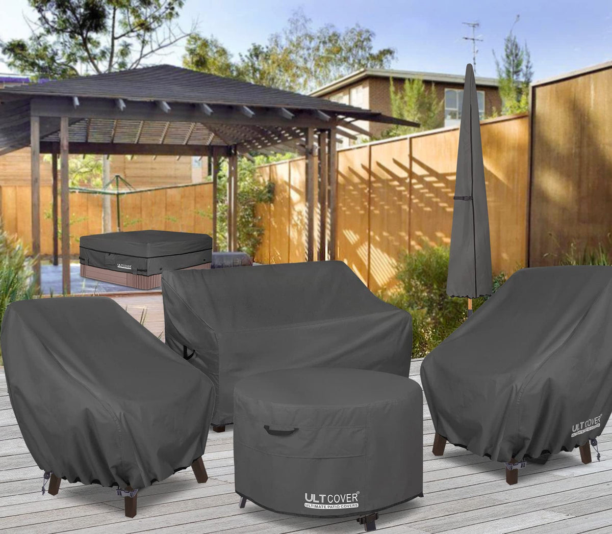 ULTCOVER vented back design helps moisture escape after rain.