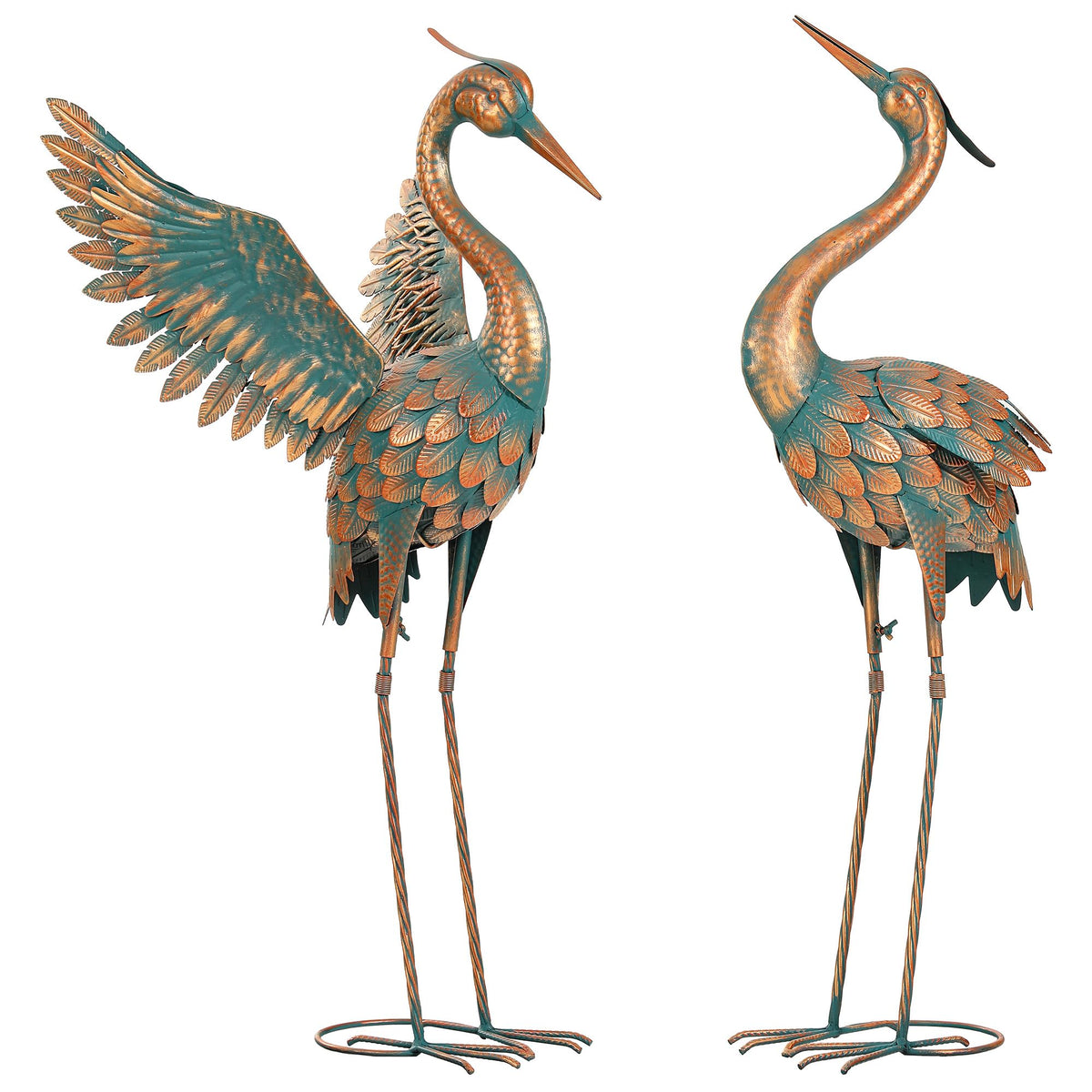 Ultym blue heron yard art showcases lifelike detail and gradient colors for focal points.