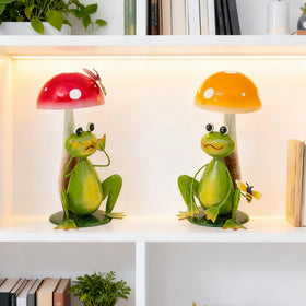 Ultym glossy UV protected finish highlights frog details and colors