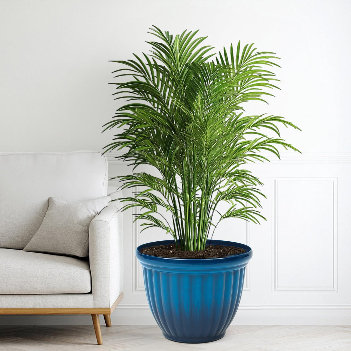 Ultym 15-inch planter texture detail showing 3D finish